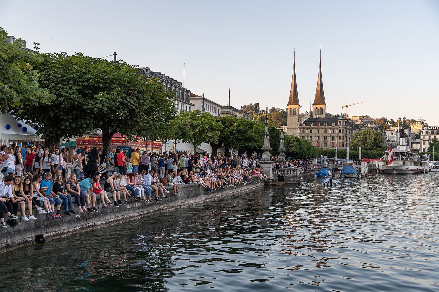 Heiss, fröhlich, spektakulär: Das 10. Luzerner Fest liess keine Wünsche offen